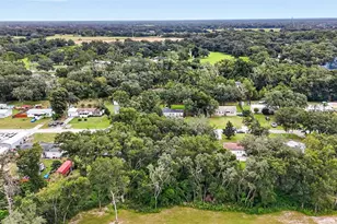 7305 Timber Crest Ln, Zephyrhills, FL 33540 - Photo 43