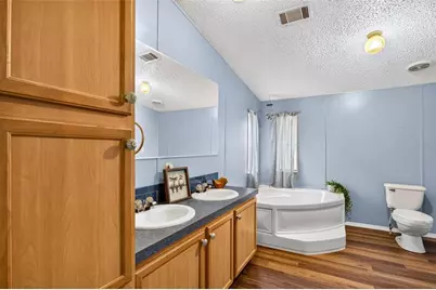 7305 Timber Crest Lane, Zephyrhills, FL 33540 - Photo 29