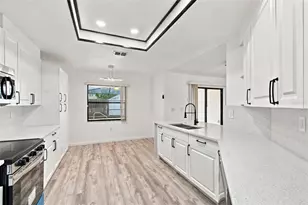 8075 Shalom Dr, Spring Hill, FL 34606 - Photo 11
