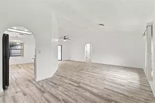 8075 Shalom Dr, Spring Hill, FL 34606 - Photo 5