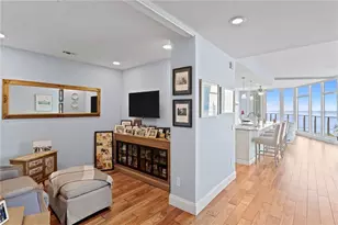 175 1st St S, Saint Petersburg, FL 33701 - Photo 5