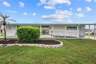 5352 Plant St, Zephyrhills, FL 33542 - Photo 5