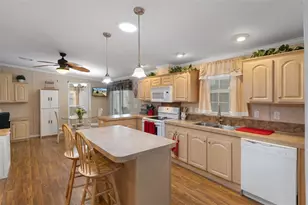 7526 Fairlane Ave, Brooksville, FL 34613 - Photo 15