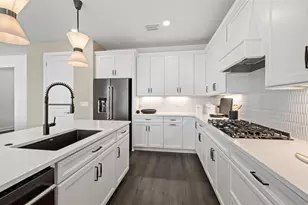 7413 Summer Ct, Sarasota, FL 34231 - Photo 3