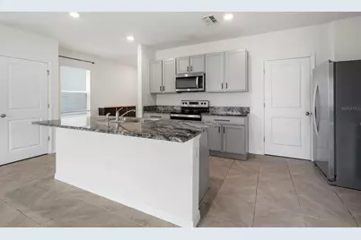 5674 Banbury Ridge Run, Wesley Chapel, FL 33545 - Photo 9