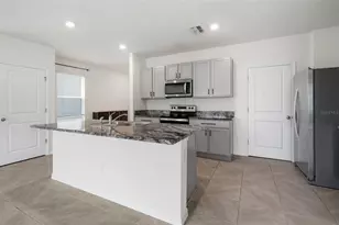 5674 Banbury Rdg Run, Wesley Chapel, FL 33545 - Photo 9