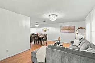 14304 91st Ave, Seminole, FL 33776 - Photo 5