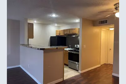 9105 W Hillsborough Avenue #I104, Tampa, FL 33615 - Photo 9