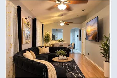 7442 Oxford Garden Cir, Apollo Beach, FL 33572 - Photo 5