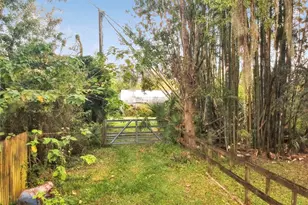 200 W English St, Plant City, FL 33563 - Photo 1