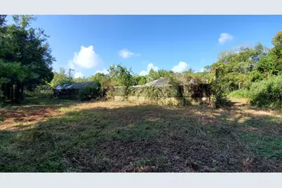 200 W English Street, Plant City, FL 33563 - Photo 17