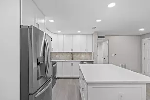 4335 Aegean Dr, Tampa, FL 33611 - Photo 13