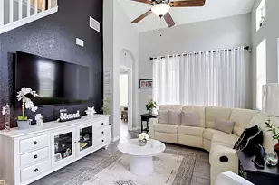 1203 Summergate Dr, Valrico, FL 33594 - Photo 11