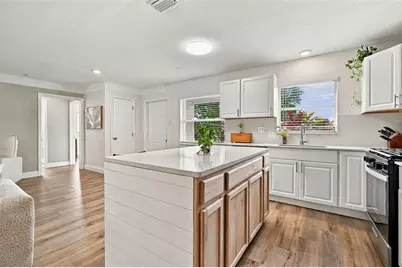 5915 35th Avenue N, Saint Petersburg, FL 33710 - Photo 15