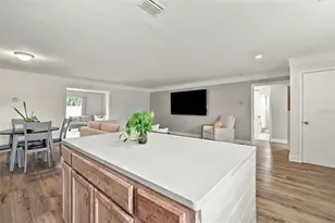 5915 35th Ave N, Saint Petersburg, FL 33710 - Photo 19