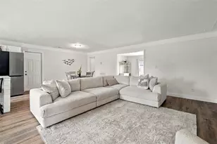 5915 35th Ave N, Saint Petersburg, FL 33710 - Photo 11