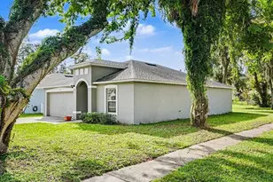 203 Maple St E, Davenport, FL 33837 - Photo 3