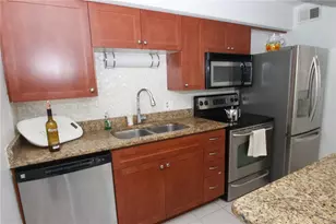 10200 Gandy Blvd N, Saint Petersburg, FL 33702 - Photo 7