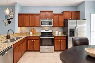 2709 Lantern Hill Ave, Brandon, FL 33511 - Photo 5