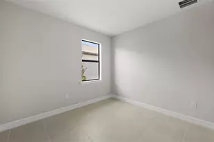2633 Gabel Oak Dr, North Port, FL 34289 - Photo 11