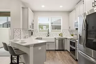 2432 Foggy Creek Cir, Clearwater, FL 33764 - Photo 13