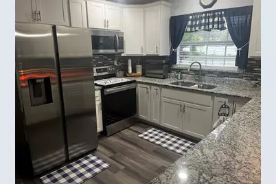 4852 18th Street, Zephyrhills, FL 33542 - Photo 9
