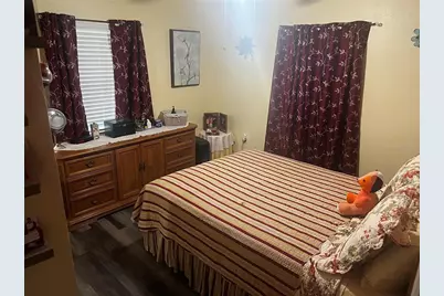 4852 18th Street, Zephyrhills, FL 33542 - Photo 37