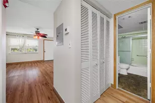 1001 77th Ave N, Saint Petersburg, FL 33702 - Photo 7