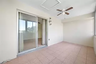 1001 77th Ave N, Saint Petersburg, FL 33702 - Photo 11