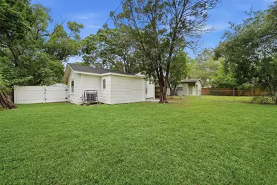 1752 42nd Street S, Saint Petersburg, FL 33711 - Photo 23
