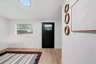 1752 42nd Street S, Saint Petersburg, FL 33711 - Photo 5