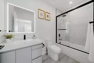 2114 4th St S, Saint Petersburg, FL 33705 - Photo 41