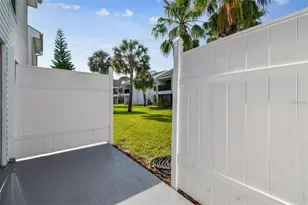 726 Haven Pl, Tarpon Springs, FL 34689 - Photo 43