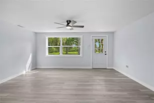 272 36th St Ct E, Palmetto, FL 34221 - Photo 7