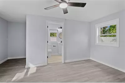 272 36th Street Court E, Palmetto, FL 34221 - Photo 11
