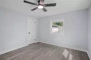 272 36th St Ct E, Palmetto, FL 34221 - Photo 13