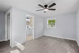 272 36th St Ct E, Palmetto, FL 34221 - Photo 9
