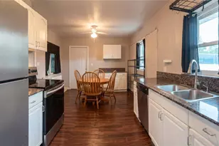 2930 29th St N, Saint Petersburg, FL 33713 - Photo 23