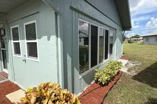 301 Friar Ct, Sun City Center, FL 33573 - Photo 7