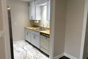 301 Friar Ct, Sun City Center, FL 33573 - Photo 15