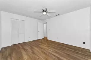 1529 E Dorchester Dr, Palm Harbor, FL 34684 - Photo 9