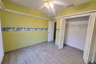 902 Greenbelt Cir, Brandon, FL 33510 - Photo 13