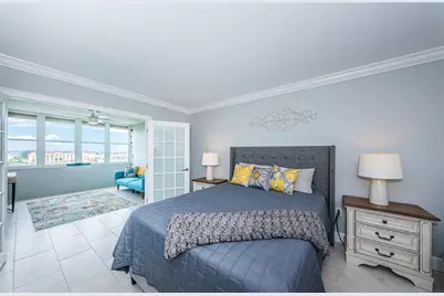 4775 Cove Circle #904, Saint Petersburg, FL 33708 - Photo 23
