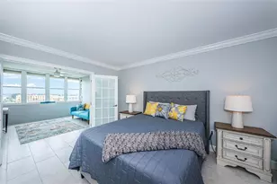 4775 Cove Cir, Saint Petersburg, FL 33708 - Photo 23