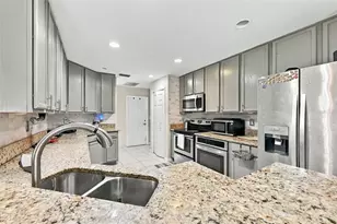 7405 Miracle Ln, Odessa, FL 33556 - Photo 13