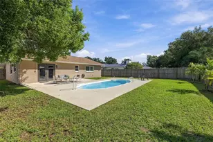 1613 Greenwood Dr, Dunedin, FL 34698 - Photo 23