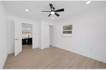 1300 S Hillcrest Avenue, Clearwater, FL 33756 - Photo 35