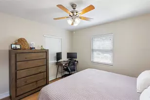 918 27th St N, Saint Petersburg, FL 33713 - Photo 13