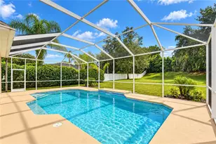 5104 Whispering Leaf Trail, Valrico, FL 33596 - Photo 5