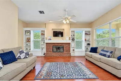 5104 Whispering Leaf Trail, Valrico, FL 33596 - Photo 11